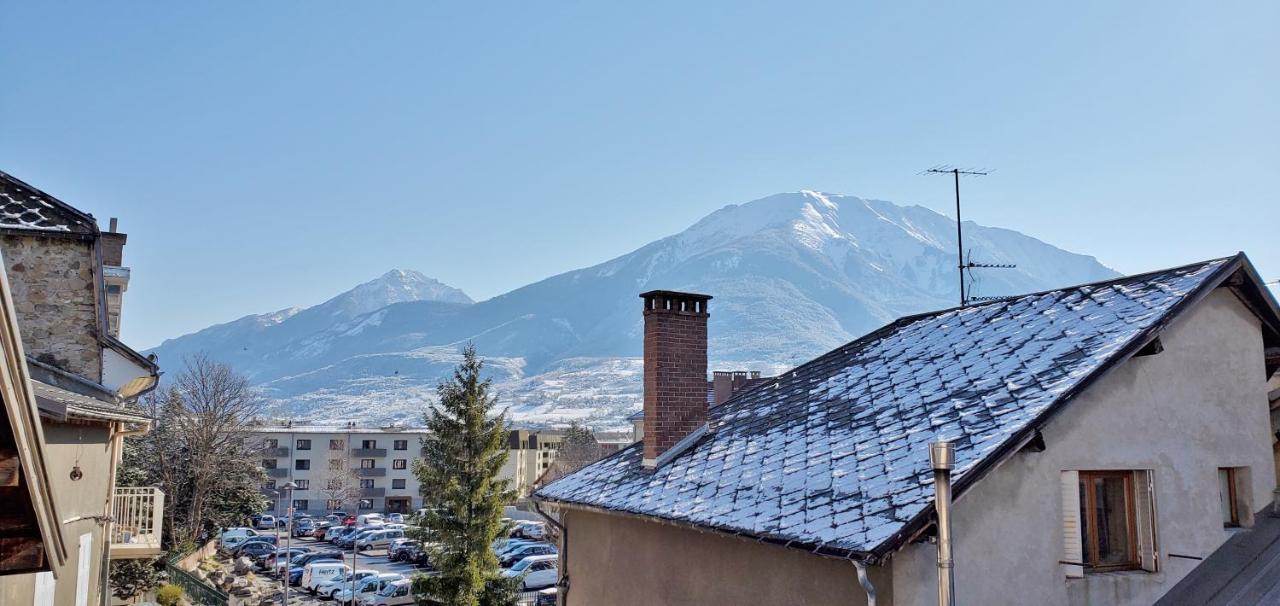 L'Hivernet, Grand Triplex Neuf Au Coeur D'Embrun Acces Facile Zewnętrze zdjęcie